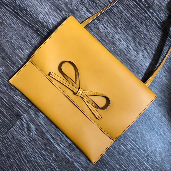 GAP Handbags - small envelope crossbody bag.